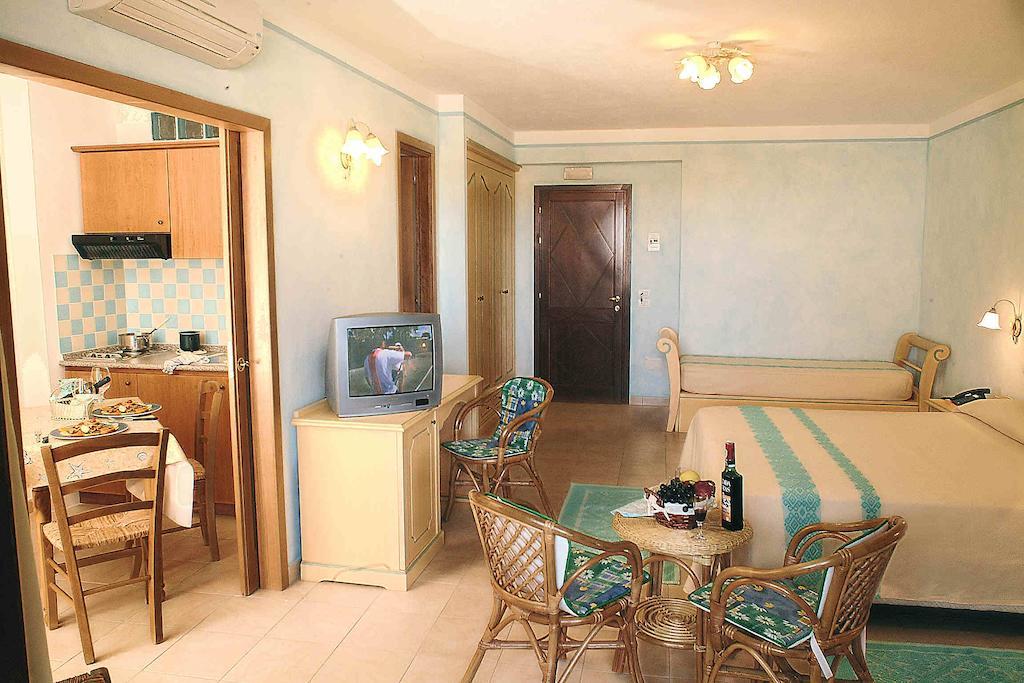 Residence Riva Azzurra Cannigione Værelse billede